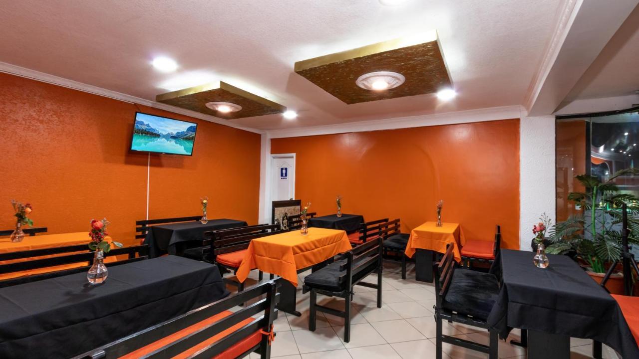 Hotel Miraflores Ibarra Exteriör bild