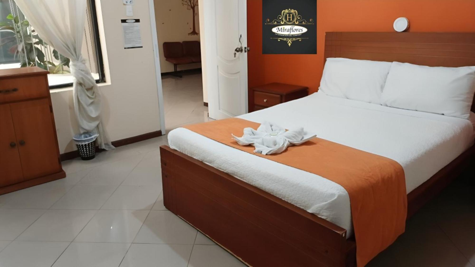 Hotel Miraflores Ibarra Exteriör bild