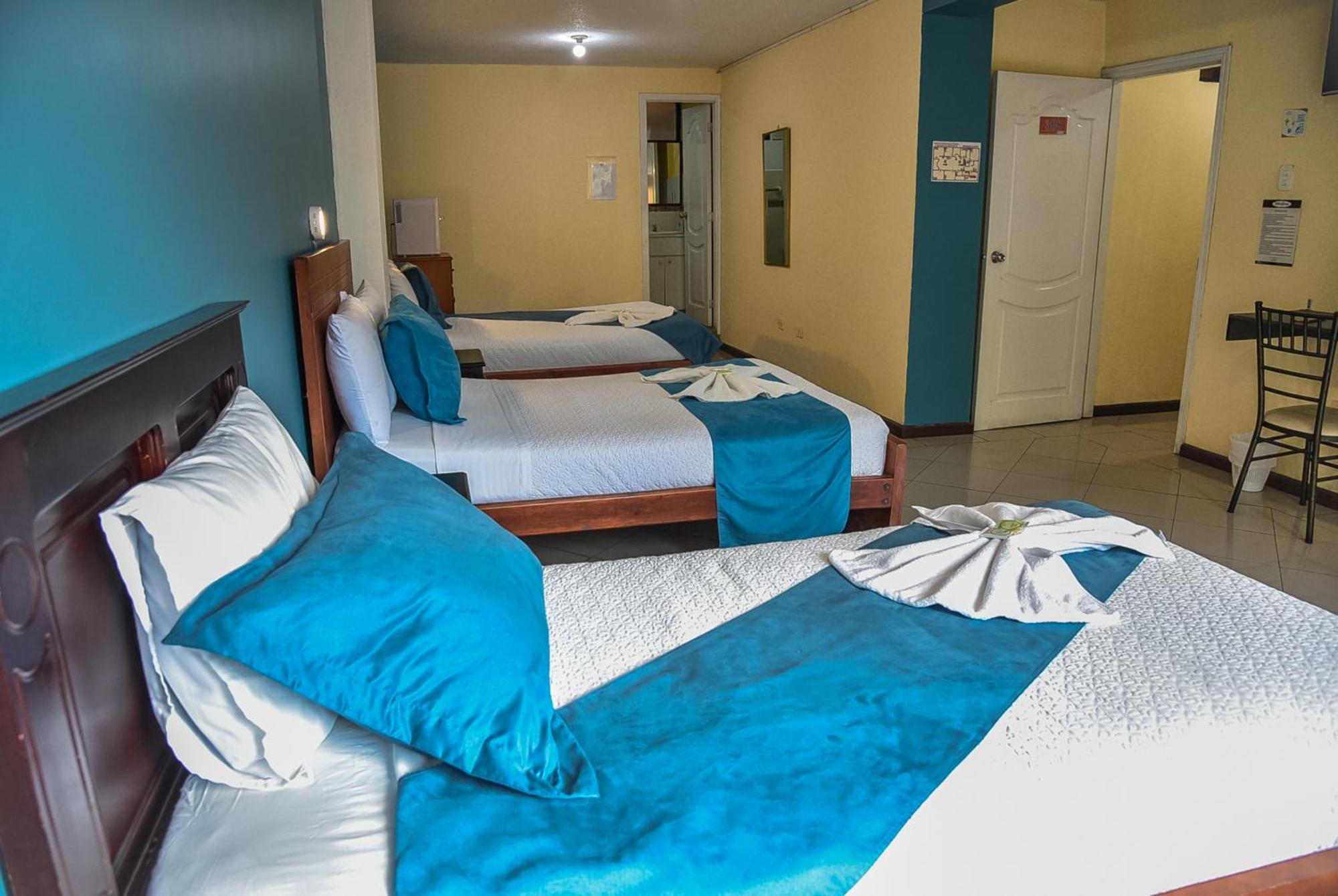 Hotel Miraflores Ibarra Exteriör bild