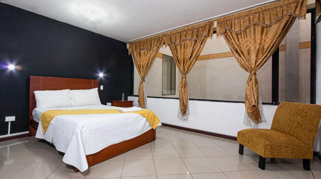 Hotel Miraflores Ibarra Exteriör bild